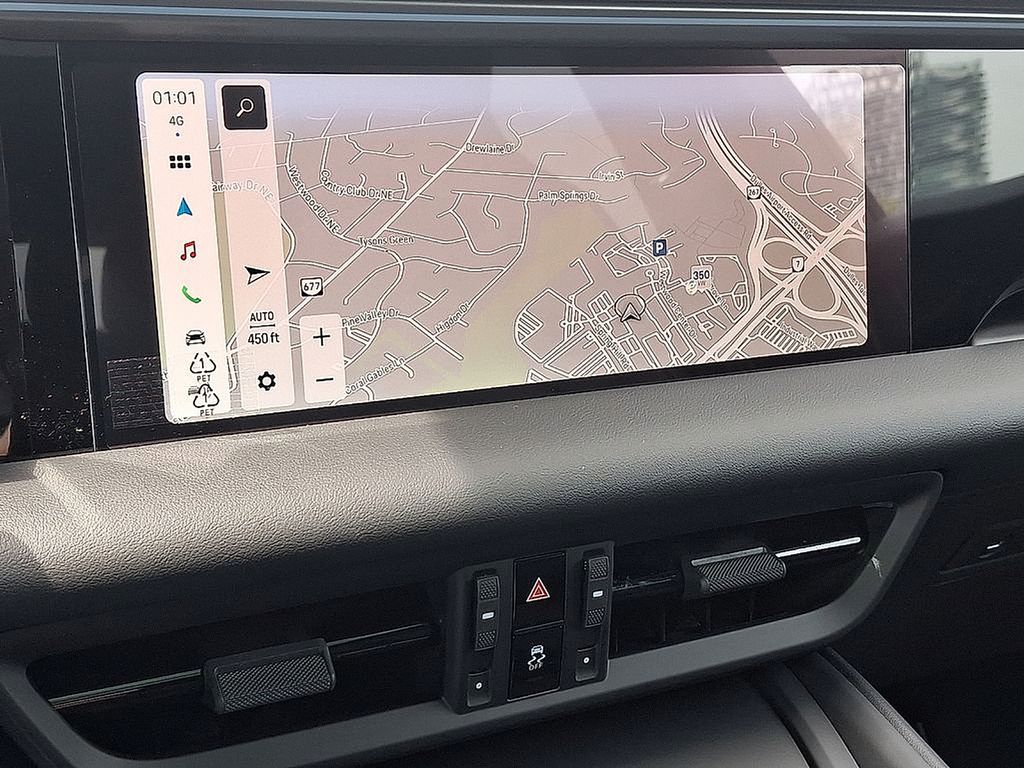 Thumbnail: 2025 Porsche Macan - 18