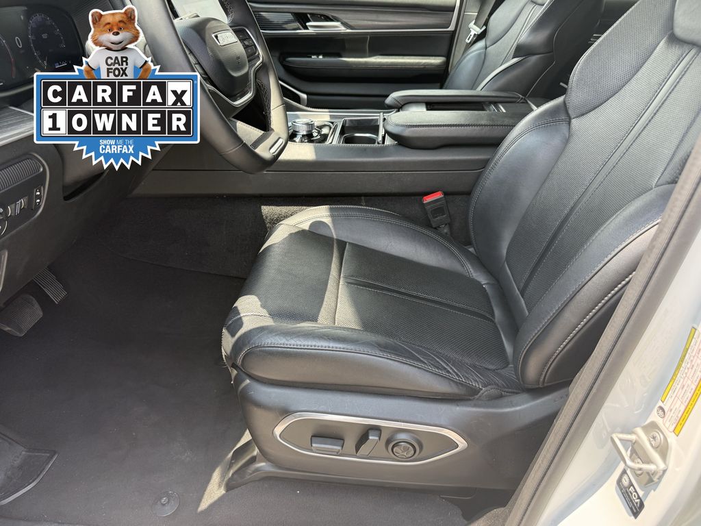 2024 Jeep Wagoneer Series II White at River Oaks CDJR