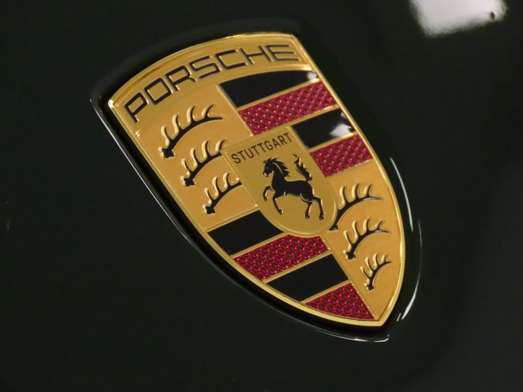 Thumbnail: 2025 Porsche Macan - 14