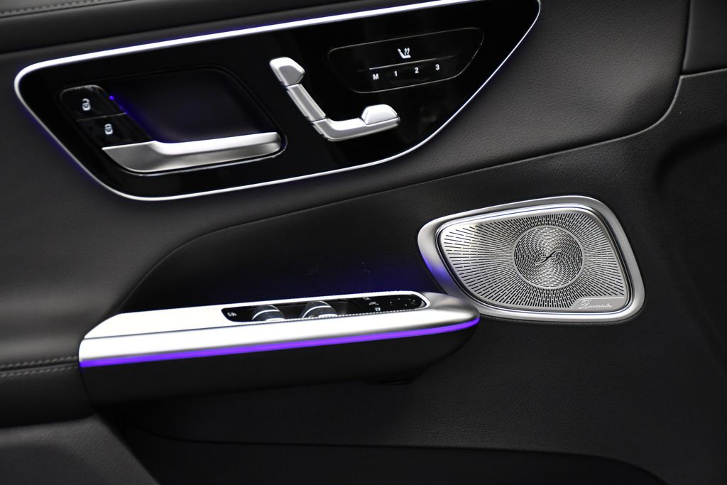 Thumbnail: 2026 Mercedes-Benz GLC - 31