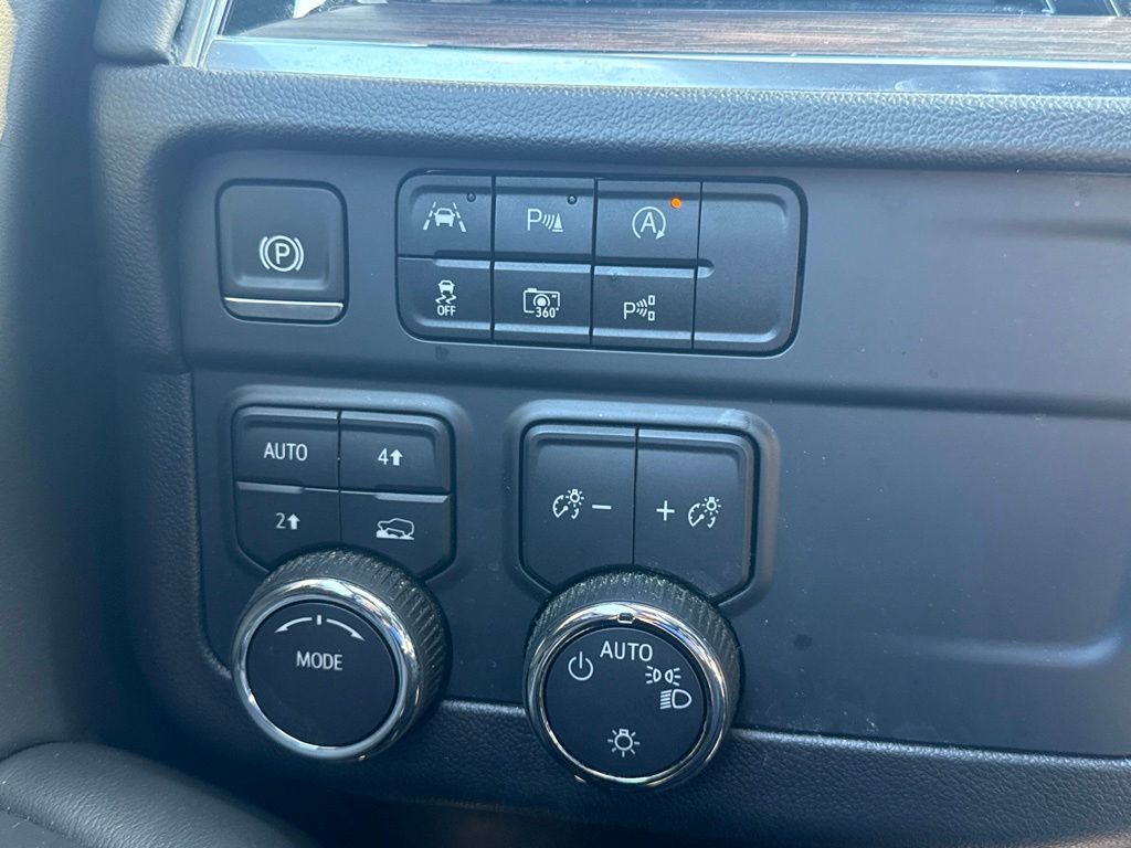 2025 Chevrolet Tahoe LT Black at Grove City Ford