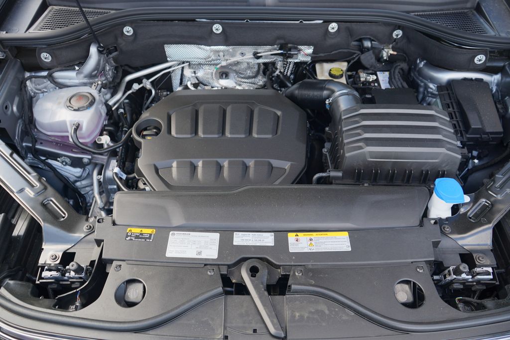 2025 Volkswagen Atlas SE 13