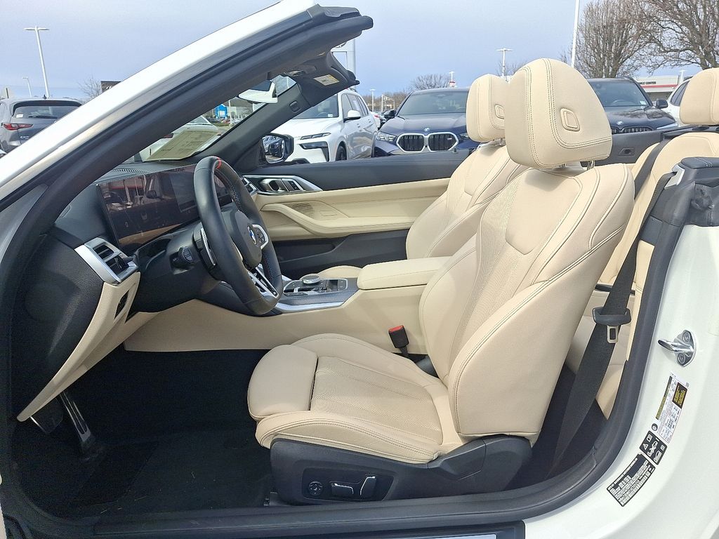Thumbnail: 2025 BMW 4 Series - 13