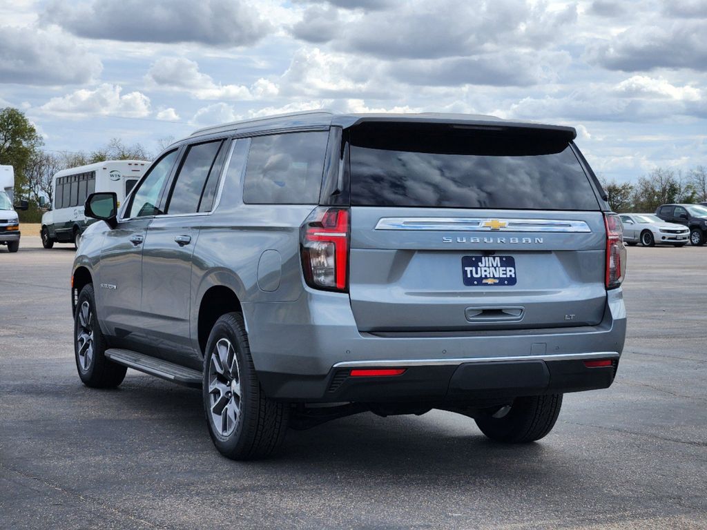 2024 Chevrolet Suburban LT 4