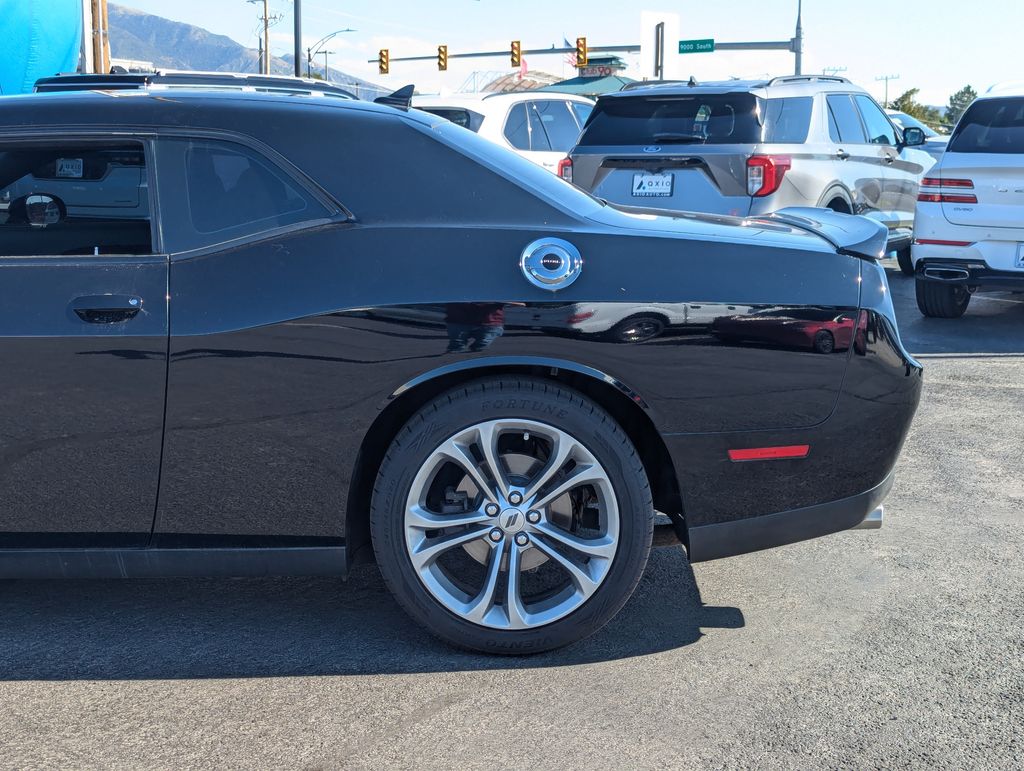 2020 Dodge Challenger R/T 8