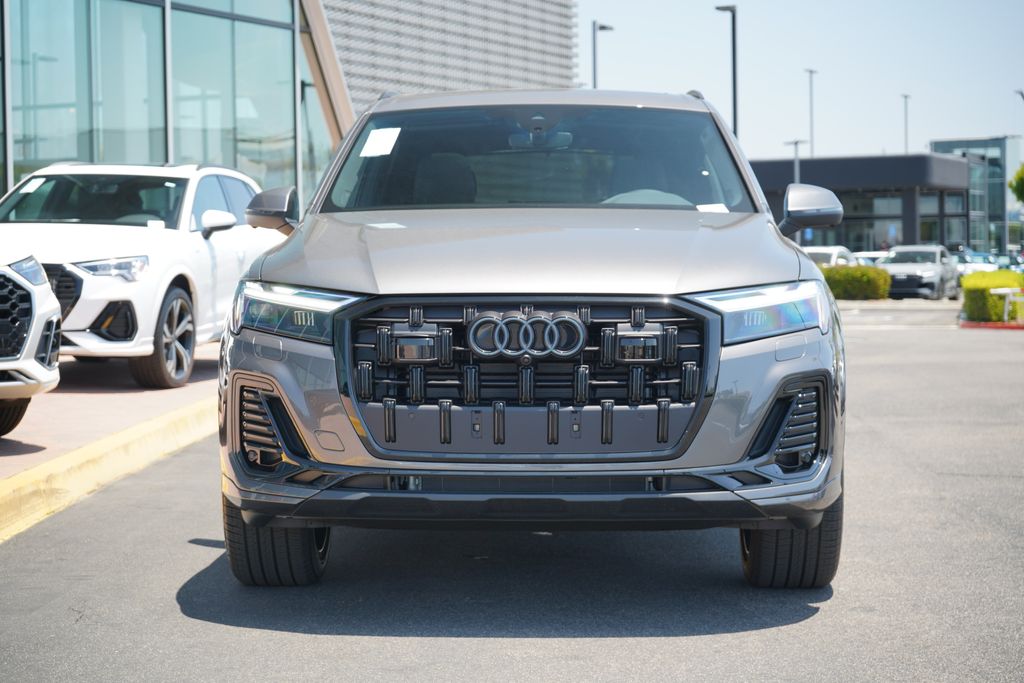 2025 Audi Q7  5