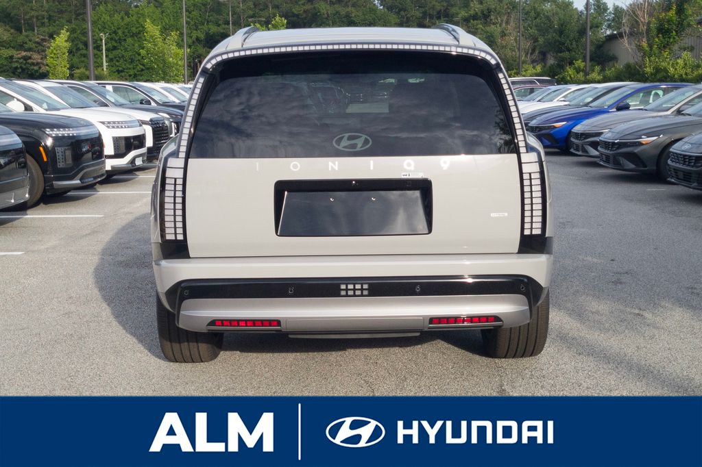 2026 Hyundai Ioniq Limited photo 4