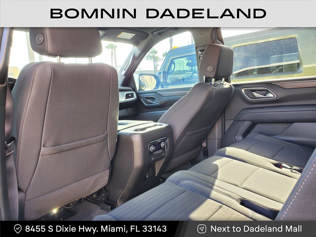 2024 Chevrolet Suburban LS photo