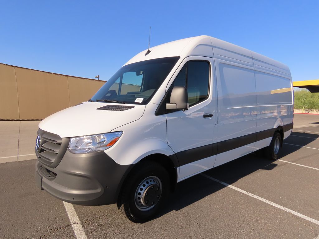 Thumbnail: 2026 Mercedes-Benz Sprinter - 1