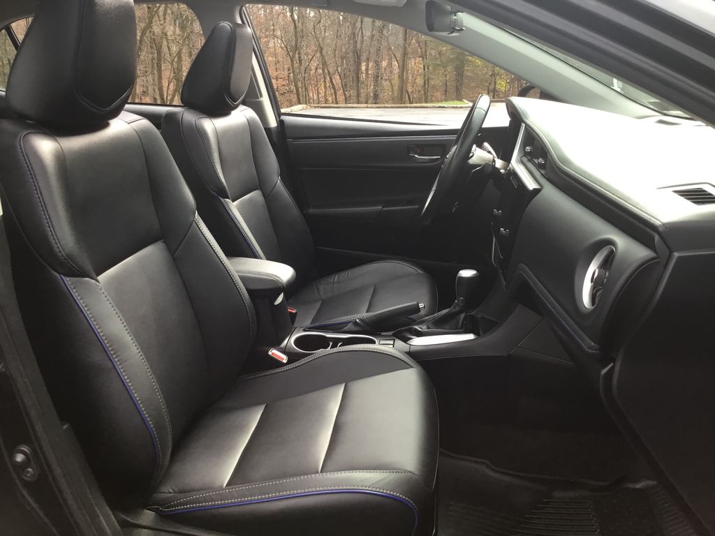 Thumbnail: 2019 Toyota Corolla - 13