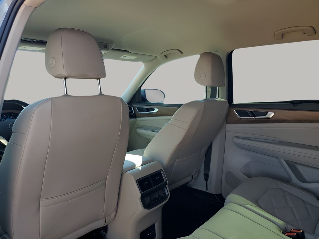 Used Car 2024 Volkswagen Atlas  2.0t Se W/technology For Sale Under $35,000 In Austin, Texas