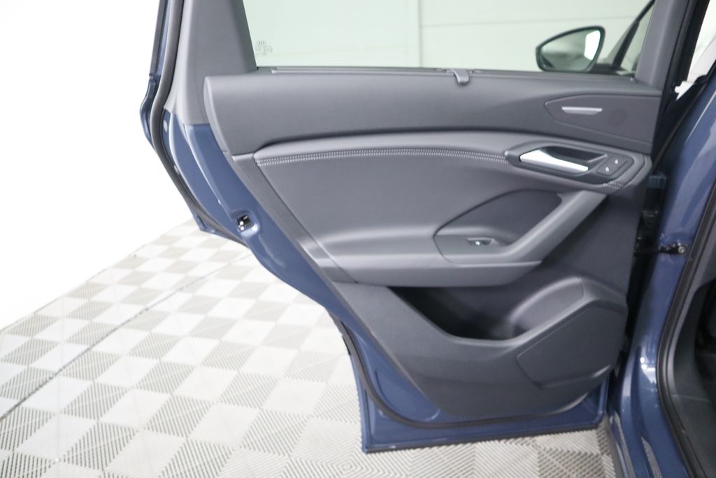 2025 Audi Q6 e-tron Premium 28