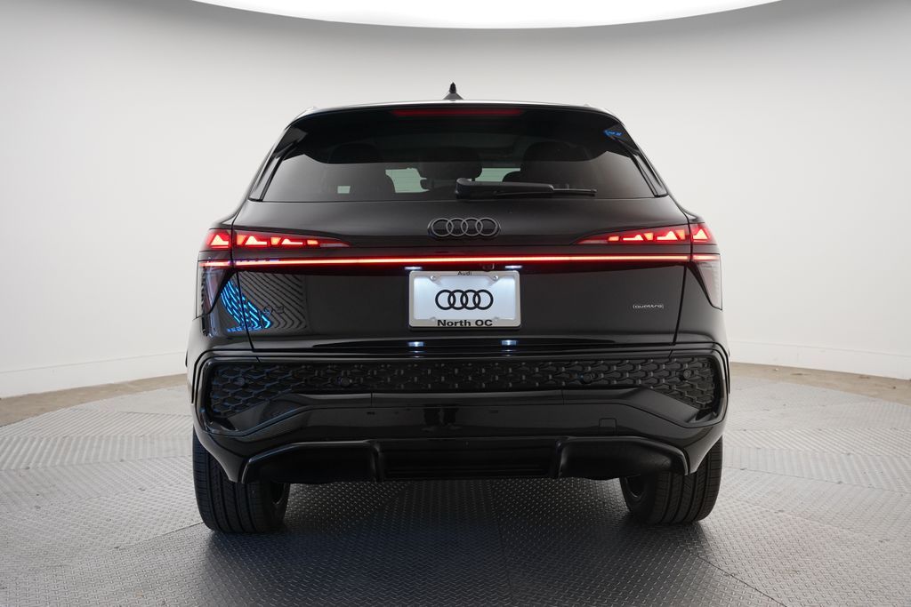 Thumbnail: 2026 Audi Q3 - 4