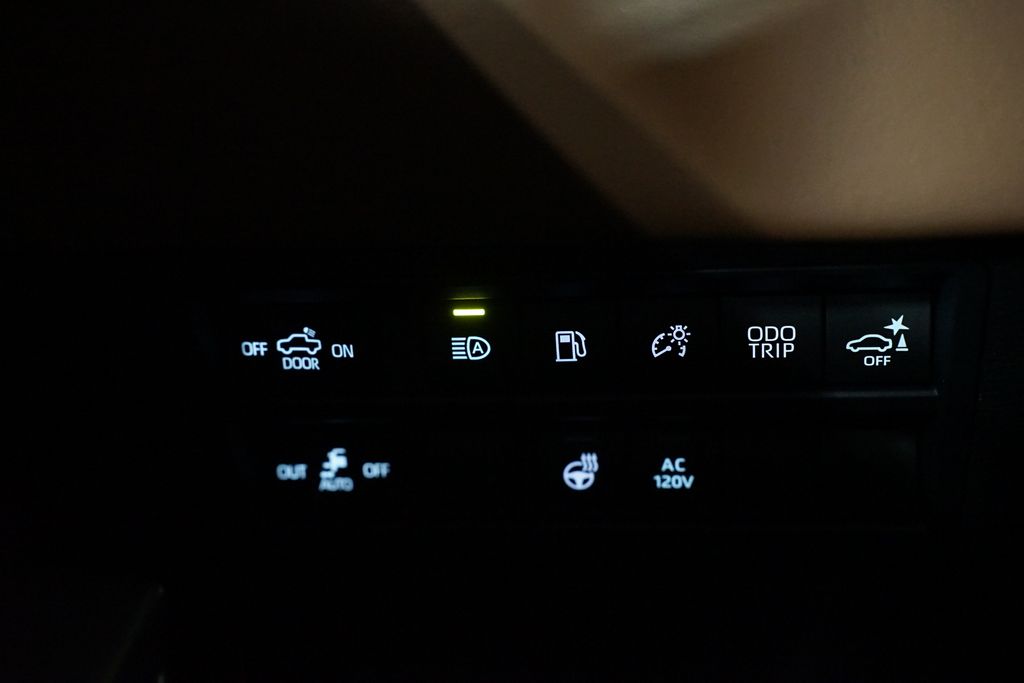Thumbnail: 2026 Toyota Tundra - 27