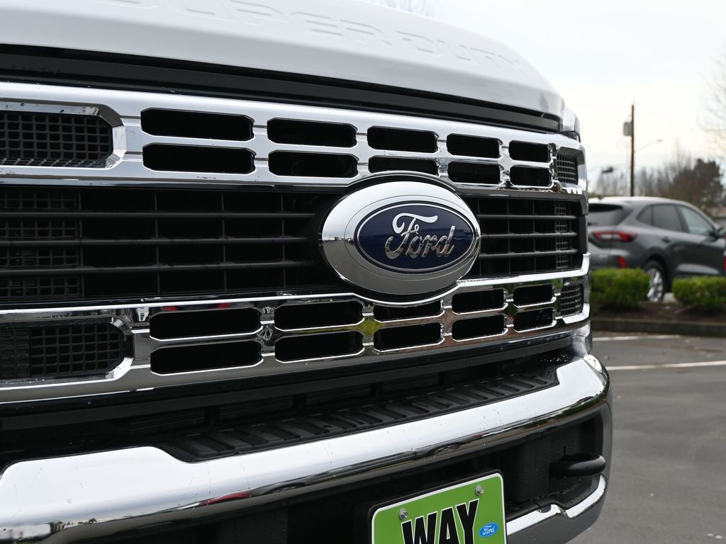 2024 Ford F-550 Super Duty 