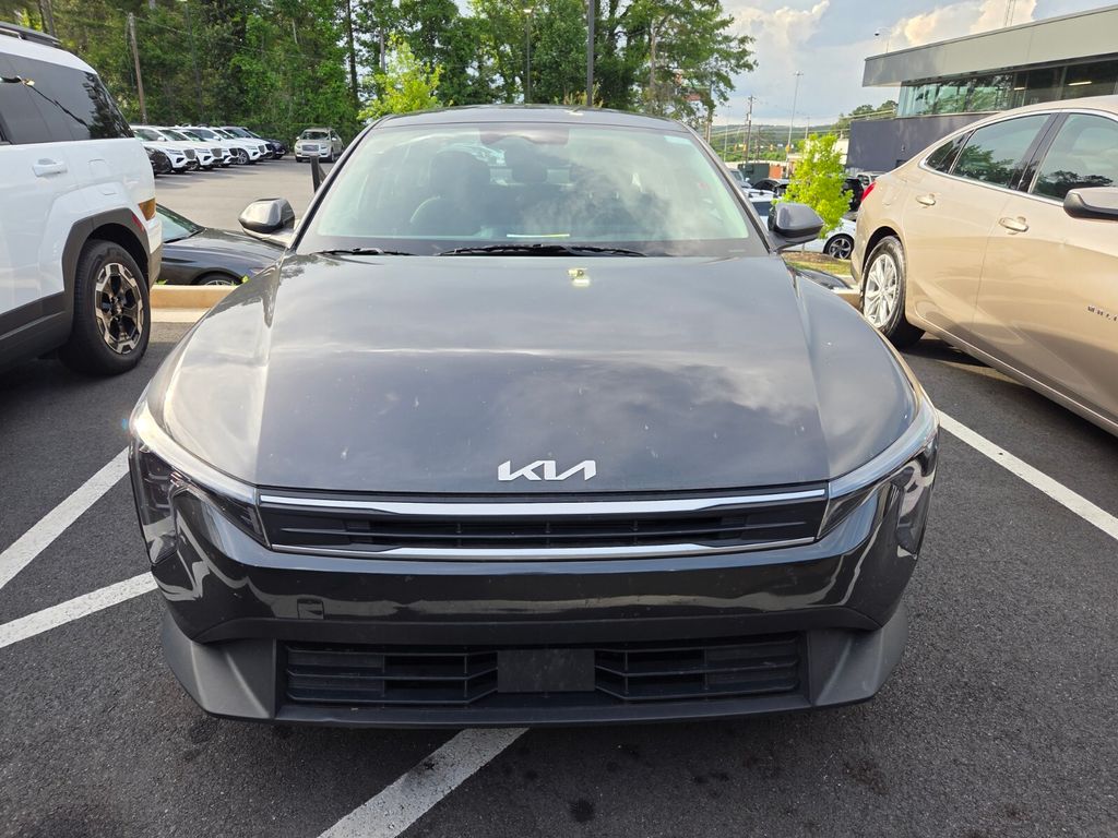 Used 2025 Gray Kia LXS image 2