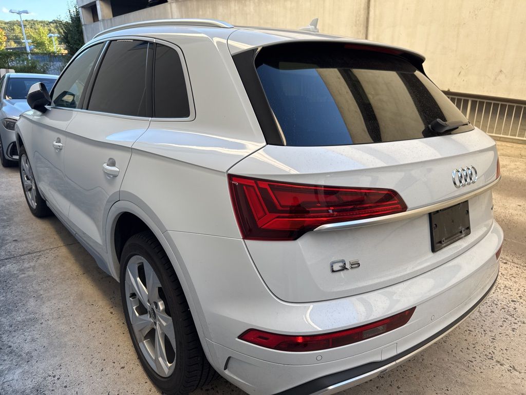 Thumbnail: 2021 Audi Q5 - 6
