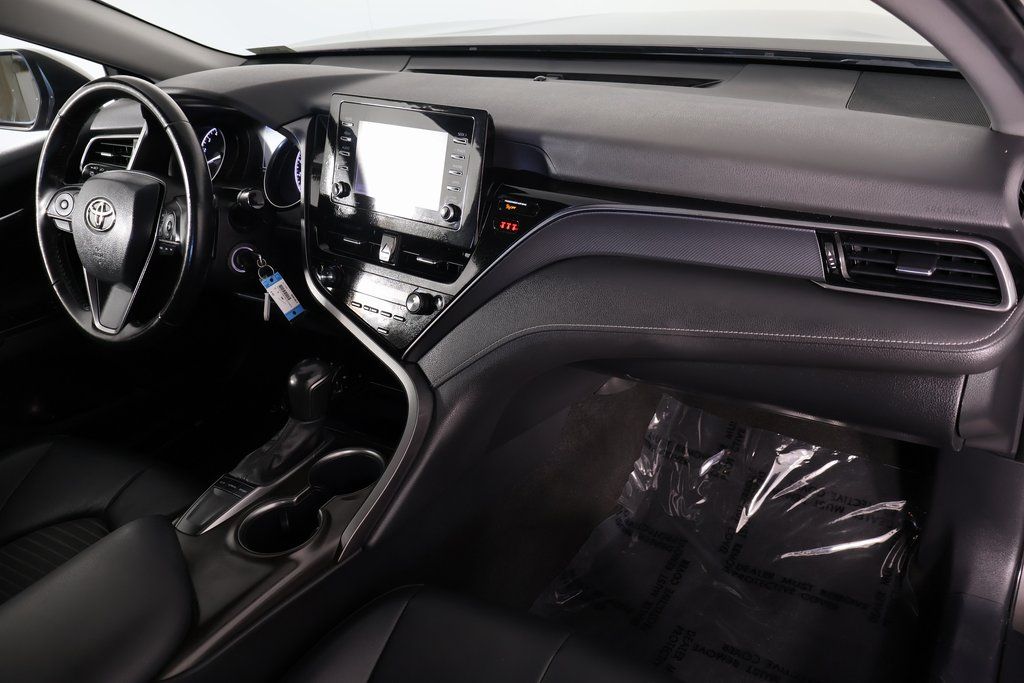 Thumbnail: 2023 Toyota Camry - 9