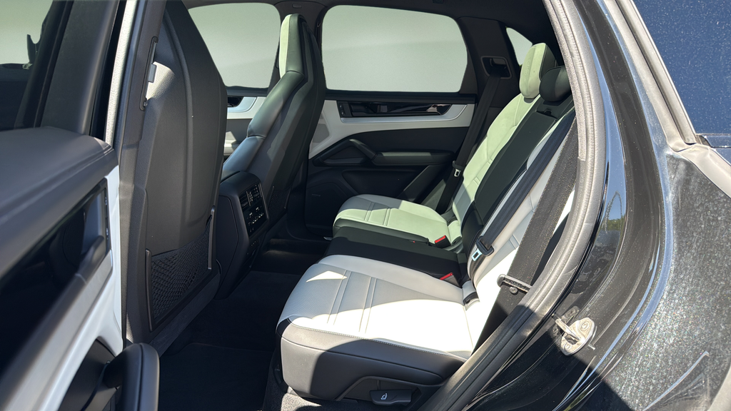 2024 Porsche Cayenne