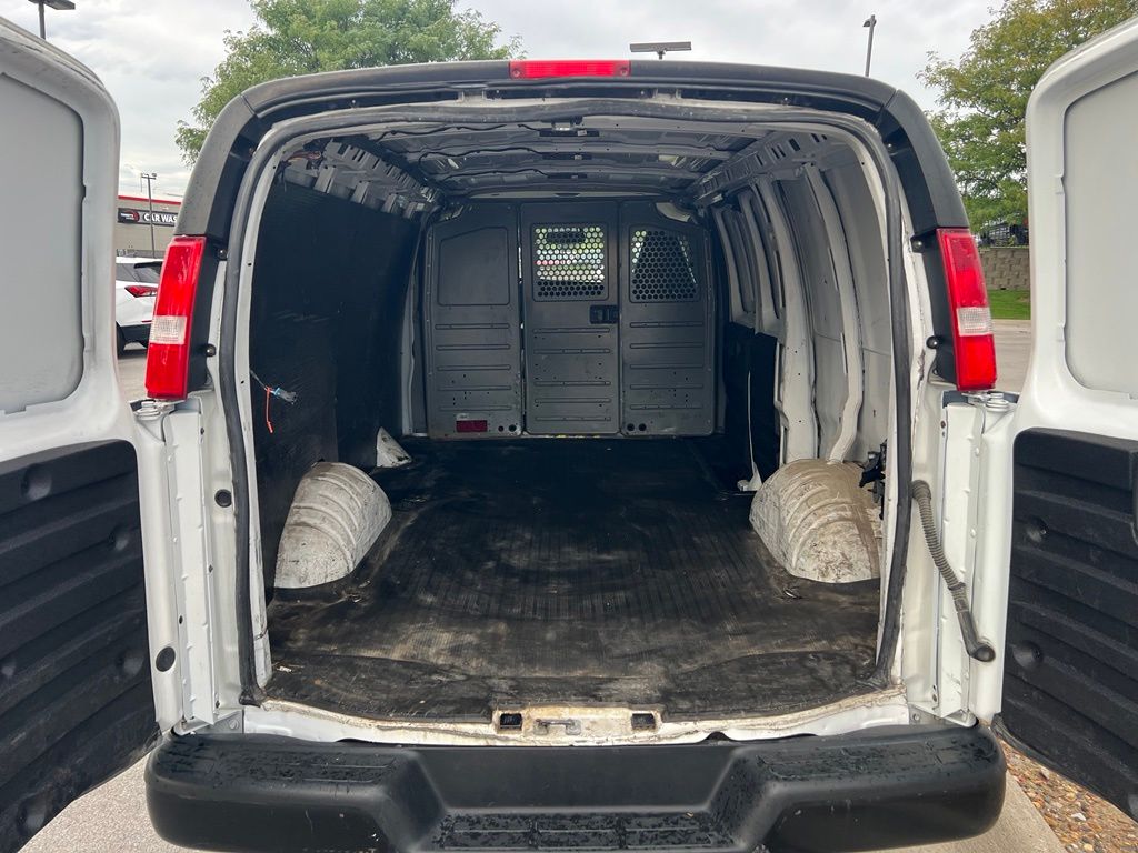 Used 2022 Chevrolet Express 2500 Van