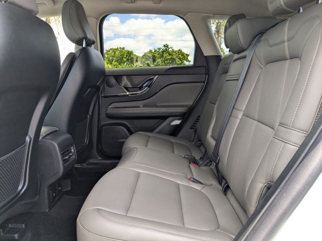 2025 Lincoln Corsair Premiere
