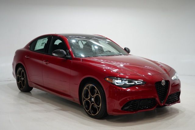 2025 Alfa Romeo Giulia Intensa AWD