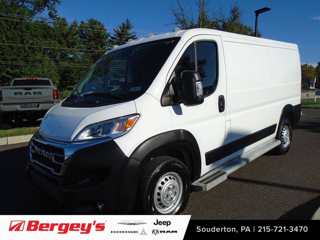  2025 RAM ProMaster 2500 Tradesman 136 Low Roof Cargo Van FWD   