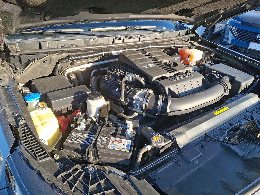2022 Nissan Frontier SV 28