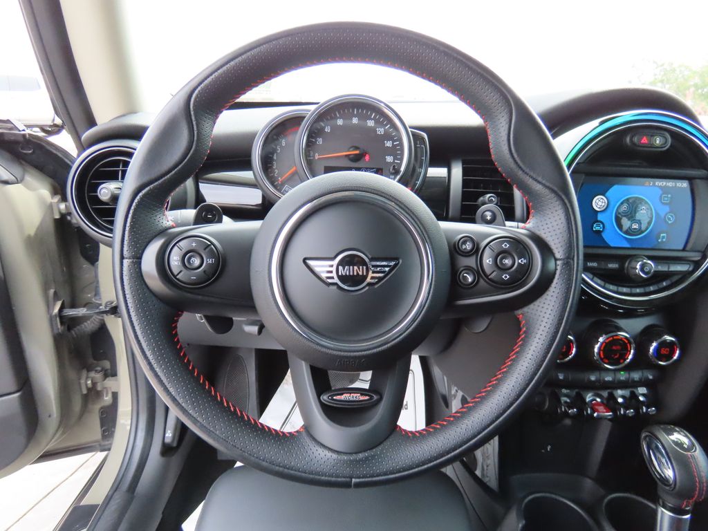 2019 MINI Cooper S 10