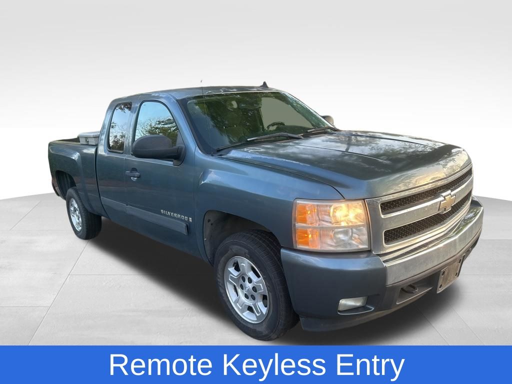 2007 Chevrolet Silverado 1500 1LT Extended Cab RWD