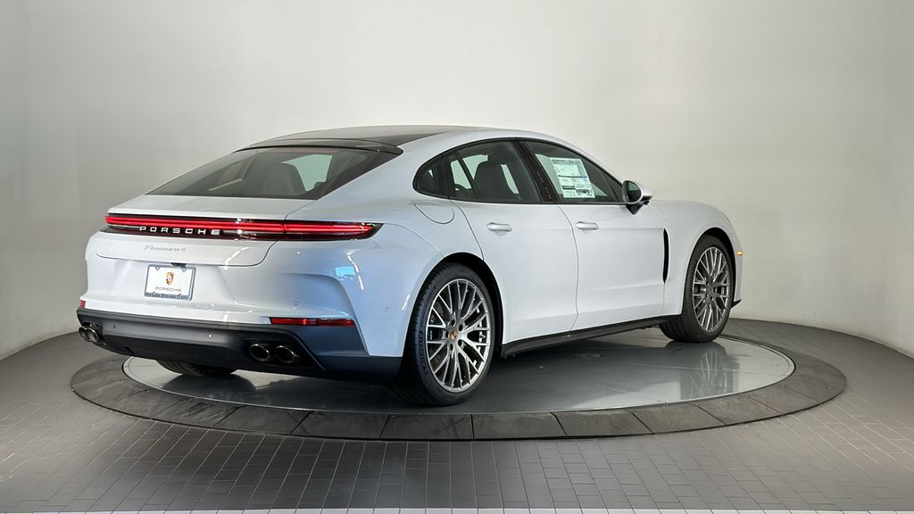 Thumbnail: 2025 Porsche Panamera - 7