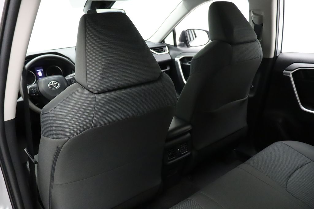 2022 Toyota RAV4 LE 20