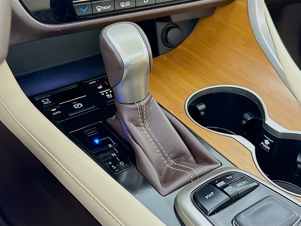 Thumbnail: 2016 Lexus RX - 17