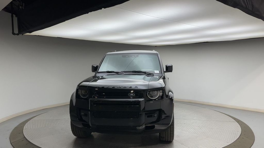 Thumbnail: 2026 Land Rover Defender - 7