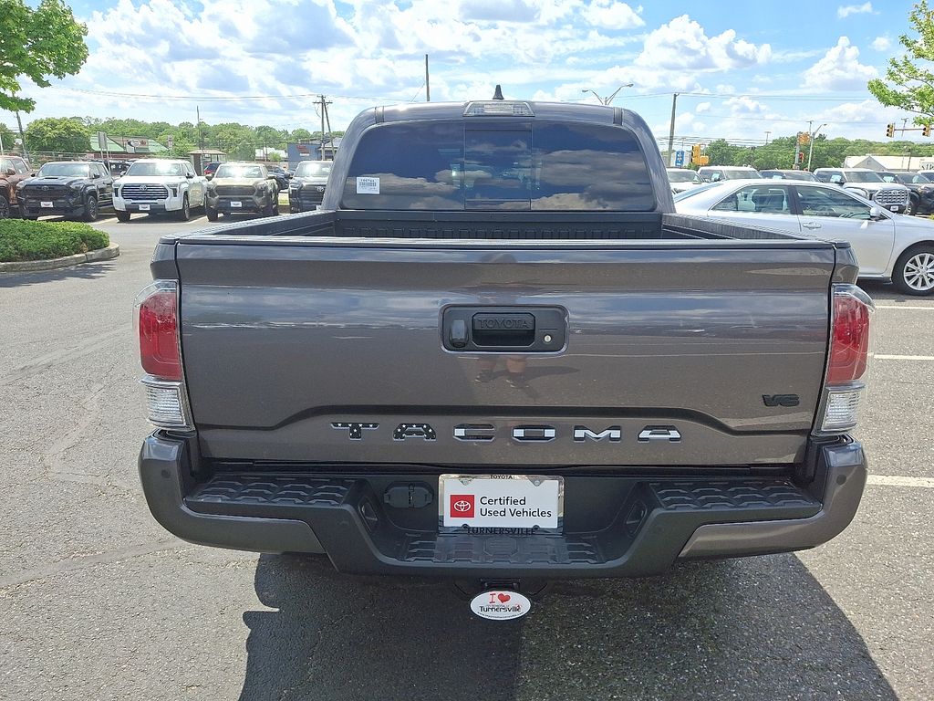 2022 Toyota Tacoma TRD Off-Road 5
