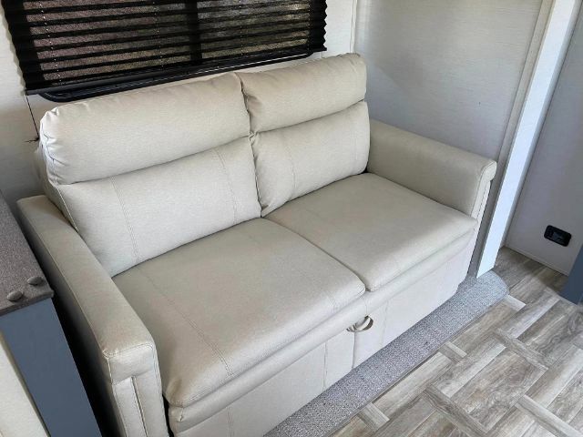 2024 White / Black Prime Time Tracer 270BHSLE Travel Trailer