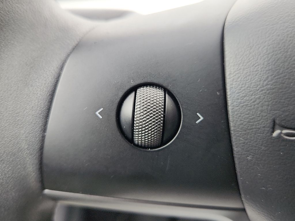 Thumbnail: 2024 Tesla Model Y - 19