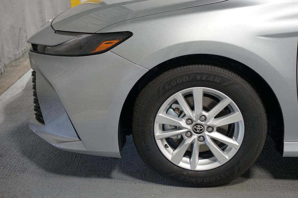 Thumbnail: 2026 Toyota Camry - 5