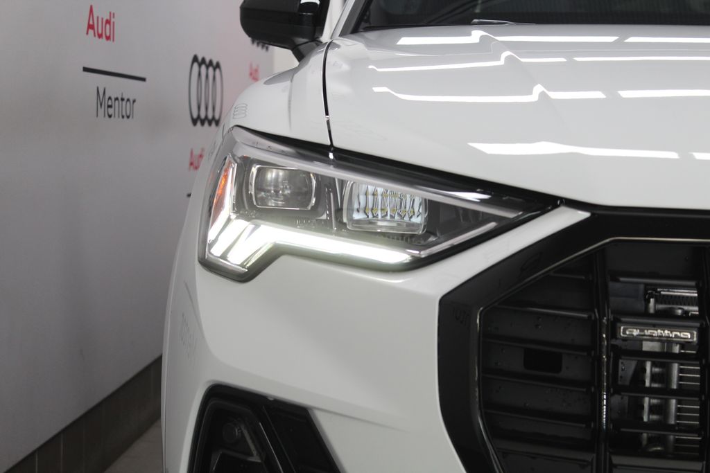 Thumbnail: 2025 Audi Q3 - 10