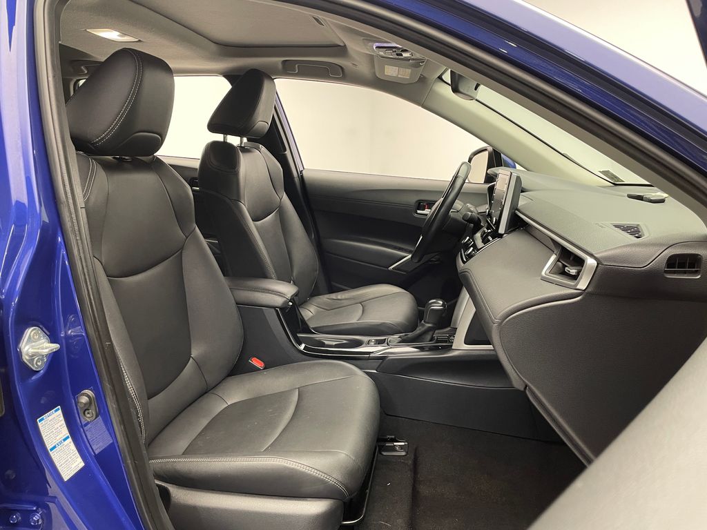 2022 Toyota Corolla Cross XLE 18