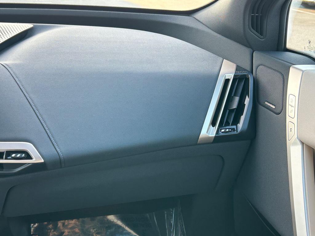 Thumbnail: 2023 BMW iX - 26