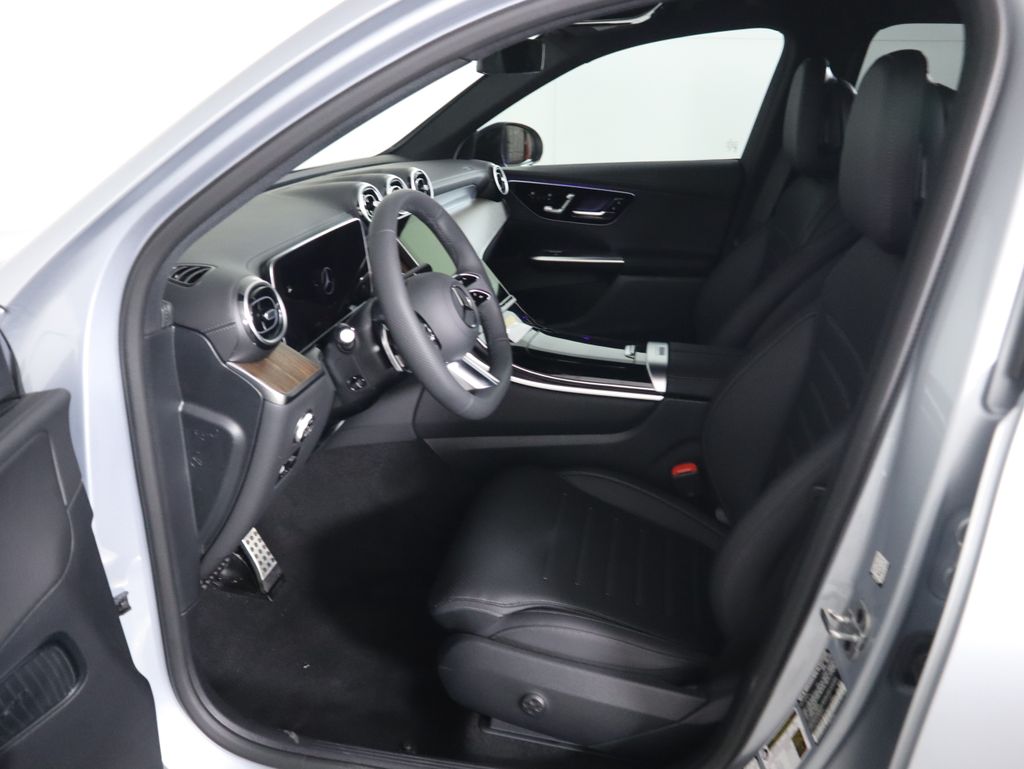 Thumbnail: 2026 Mercedes-Benz GLC - 20