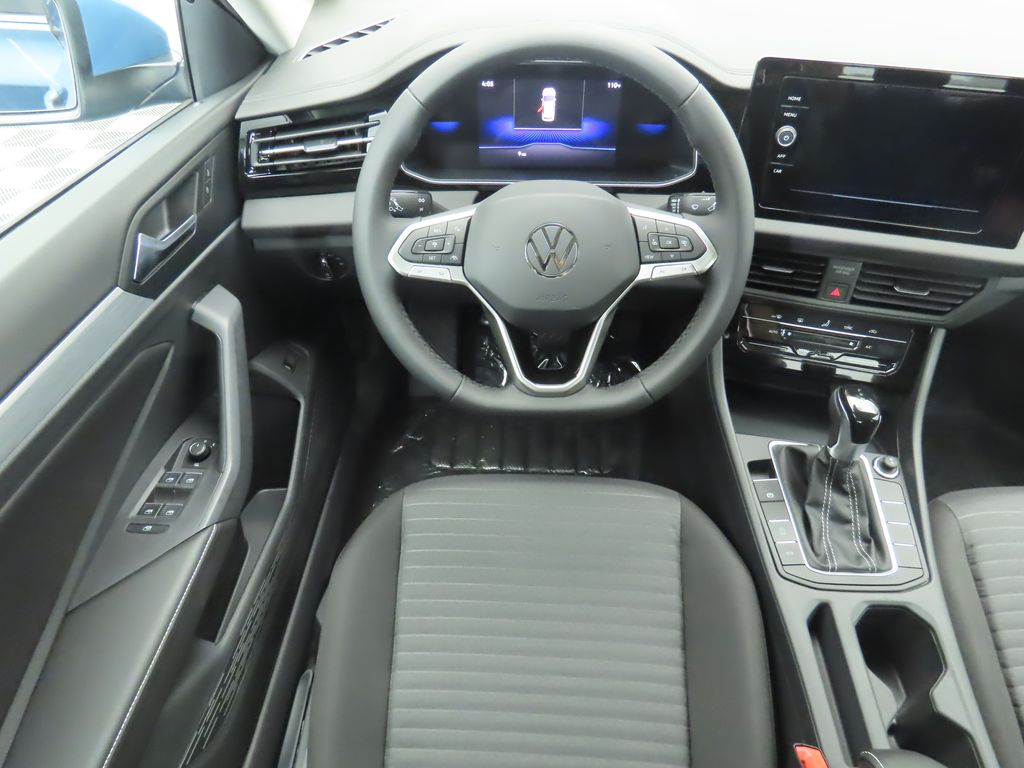 Thumbnail: 2025 Volkswagen Jetta - 10