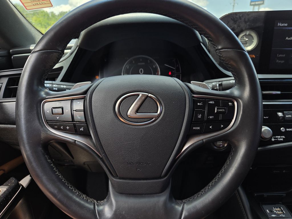 Used 2022 Lexus ES Sedan