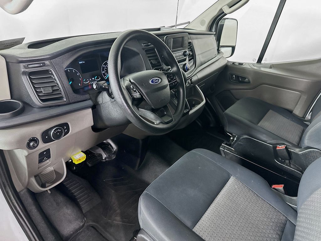 Used 2024 White Ford Base image 30