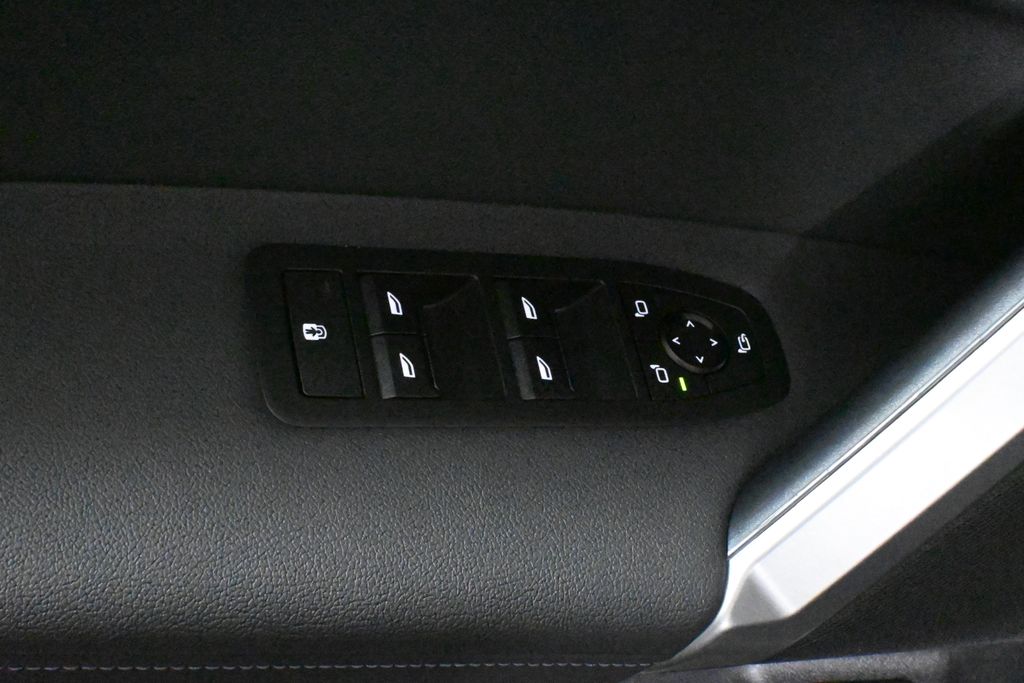 Thumbnail: 2026 BMW iX - 28