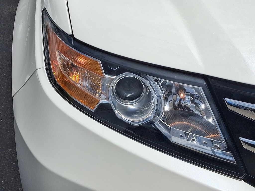 2016 Honda Odyssey EX 9