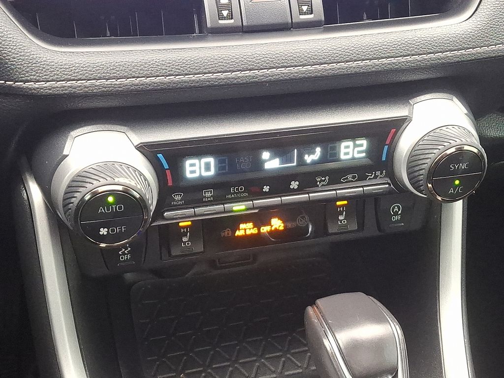 Thumbnail: 2023 Toyota RAV4 - 17