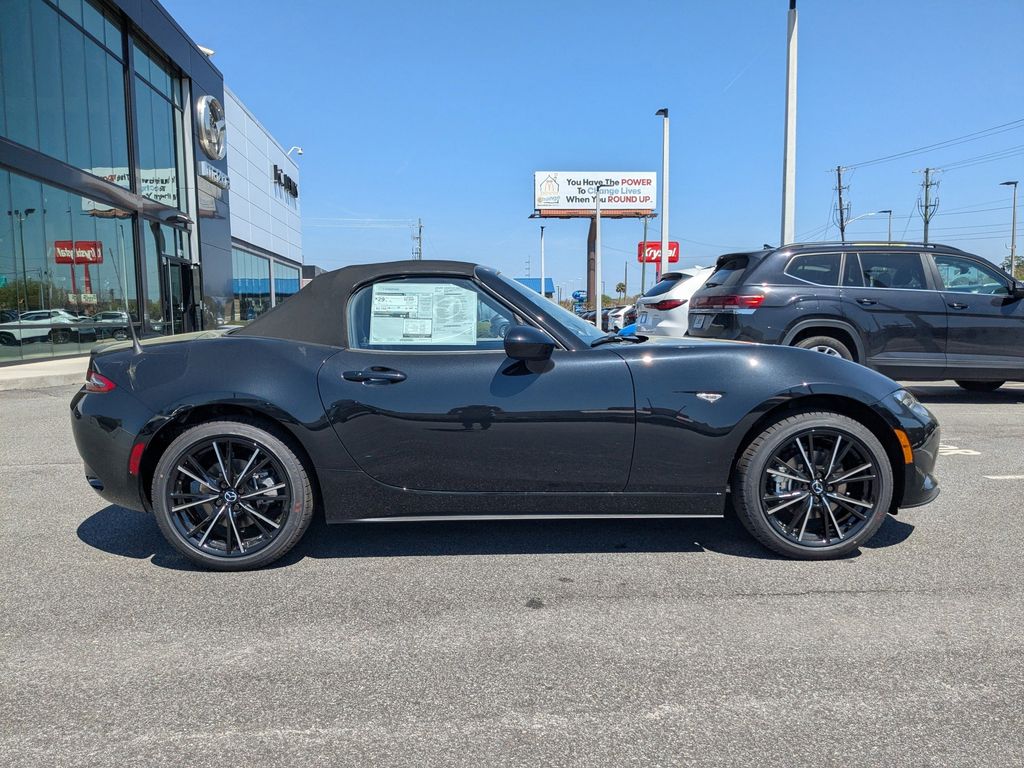 2026 Mazda MX-5 Miata Grand Touring