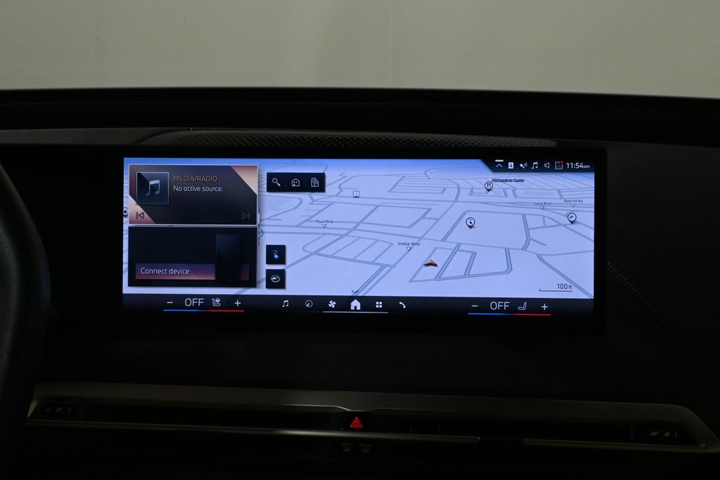 Thumbnail: 2025 BMW iX - 21